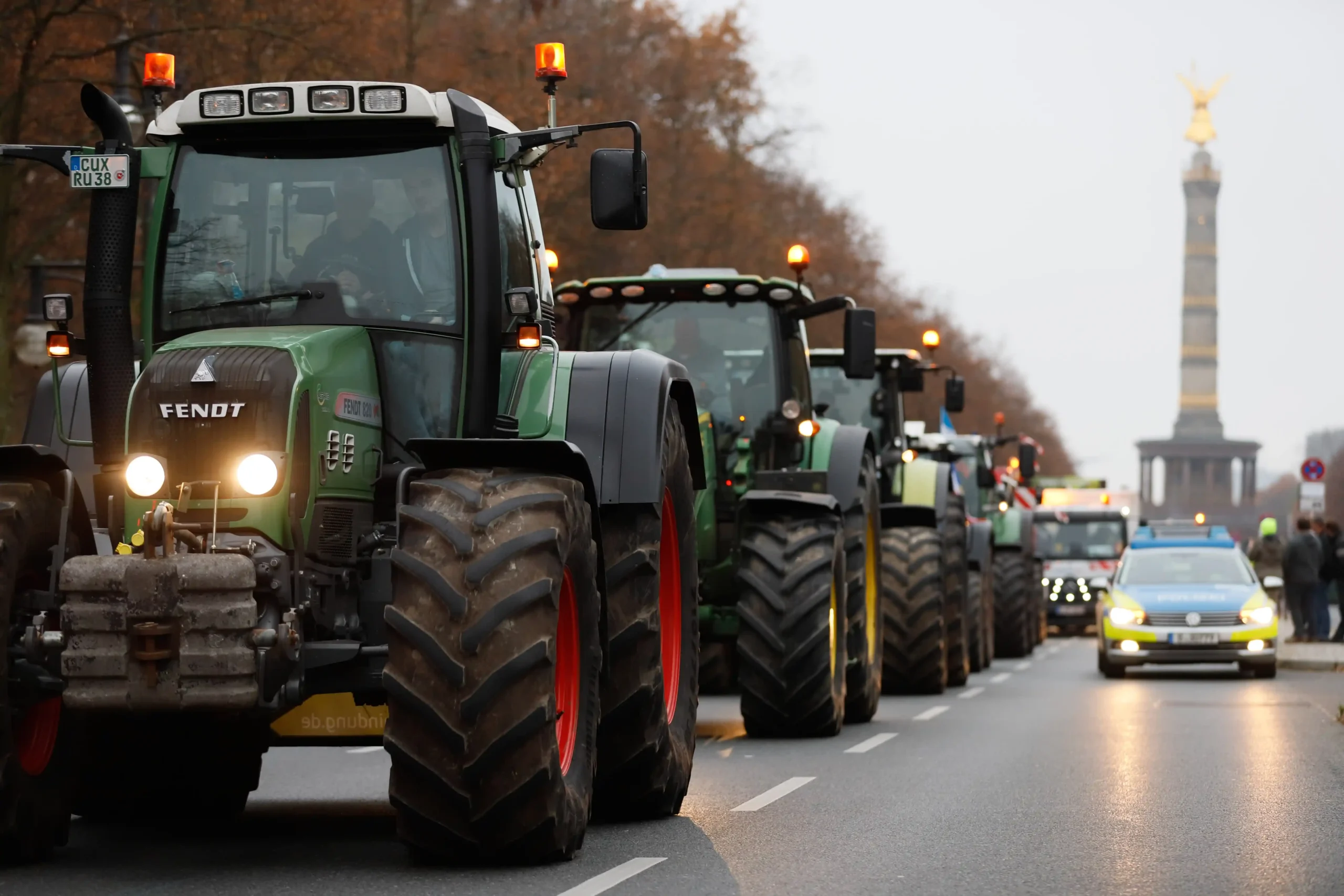 كيف أججت سياسات أوروبا غضب المزارعين وأحيت الشعبوية؟